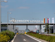 Volkswagen Slovakia riadeným stmievaním šetrí energiu a pomáha biodiverzite