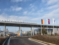 Volkswagen Slovakia pozastavuje výrobu