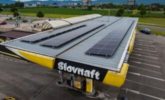 Slovnaft inštaloval na vybrané čerpacie stanice fotovoltické panely